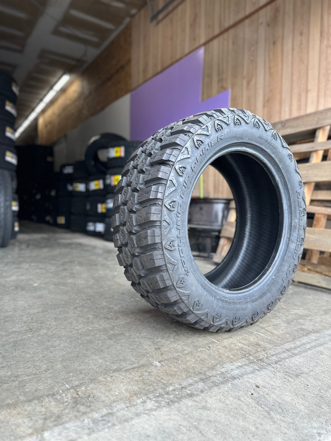 33x12.50R20 Rolling Big Power X/T RX