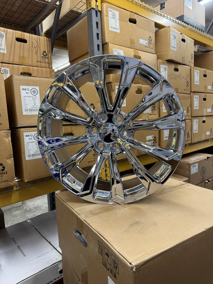 24" Chrome REPS  6X139.7 6x5.5 FITS CADILLAC ESCALADE DENALI YUKON CHEVY SILVERADO TAHOE SUBURBAN INFINITY QX80 DODGE RAM 1500 JEEP WAGONEER NISSAN TITAN