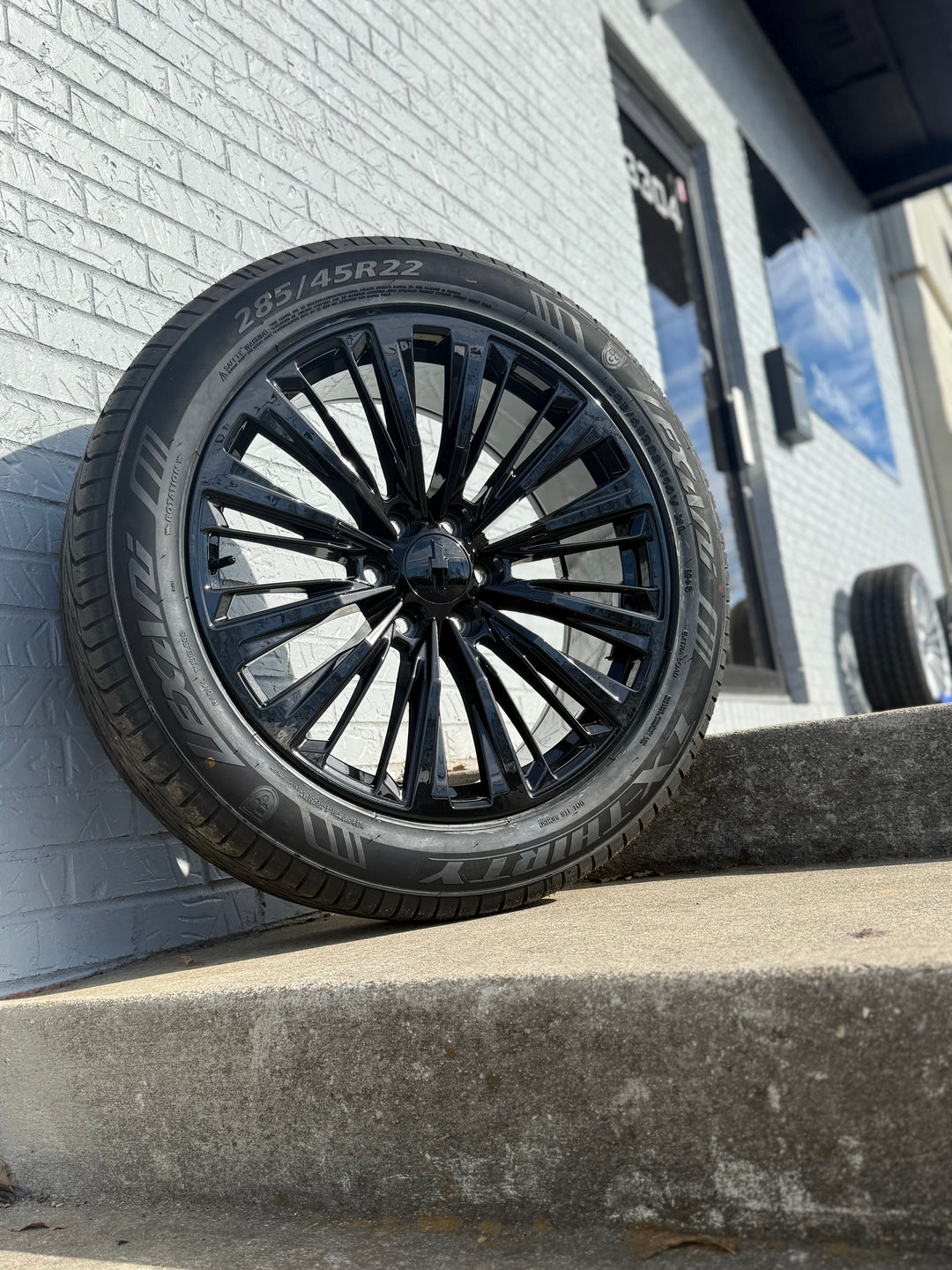20” 22” 24” 26” RS42 REPS 6X139.7 6x5.5 FITS CADILLAC ESCALADE DENALI YUKON CHEVY SILVERADO TAHOE SUBURBAN INFINITY QX80 DODGE RAM 1500 JEEP WAGONEER NISSAN TITAN