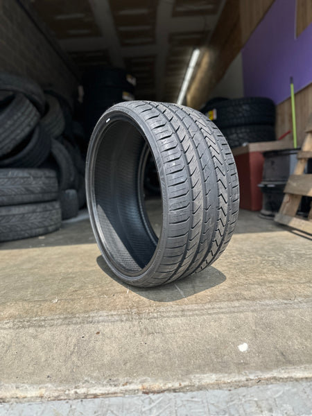 285/25ZR22 Lexani LX-Twenty