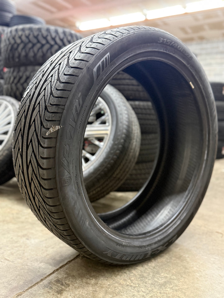 315/40ZR26 Lexani