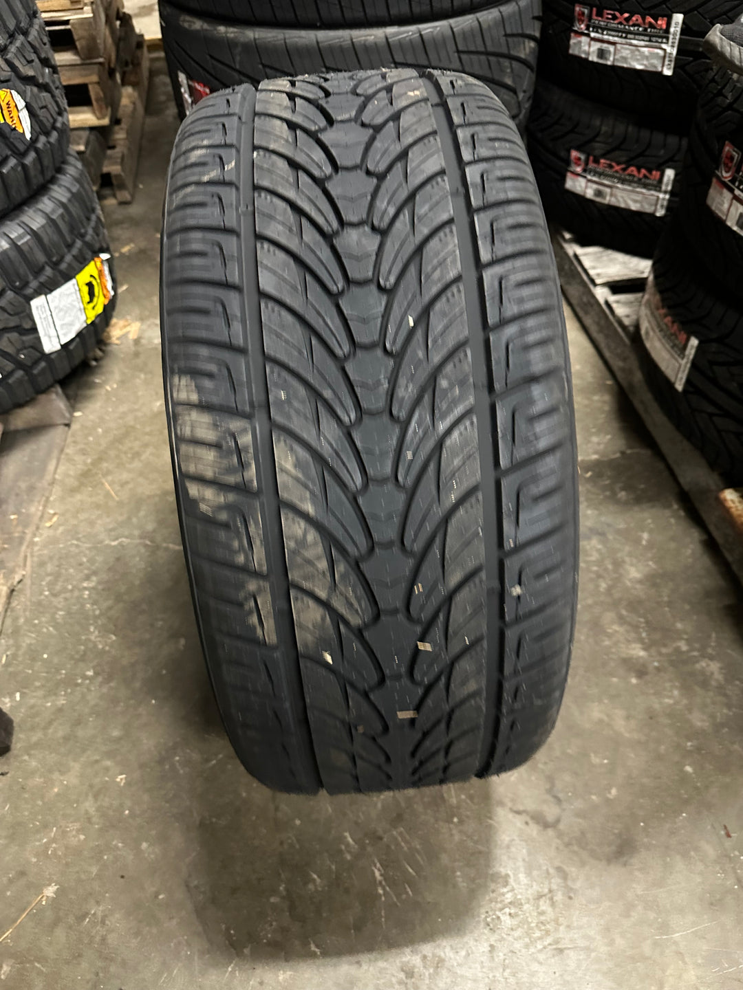 295/35/24 Lionhart-LH Ten