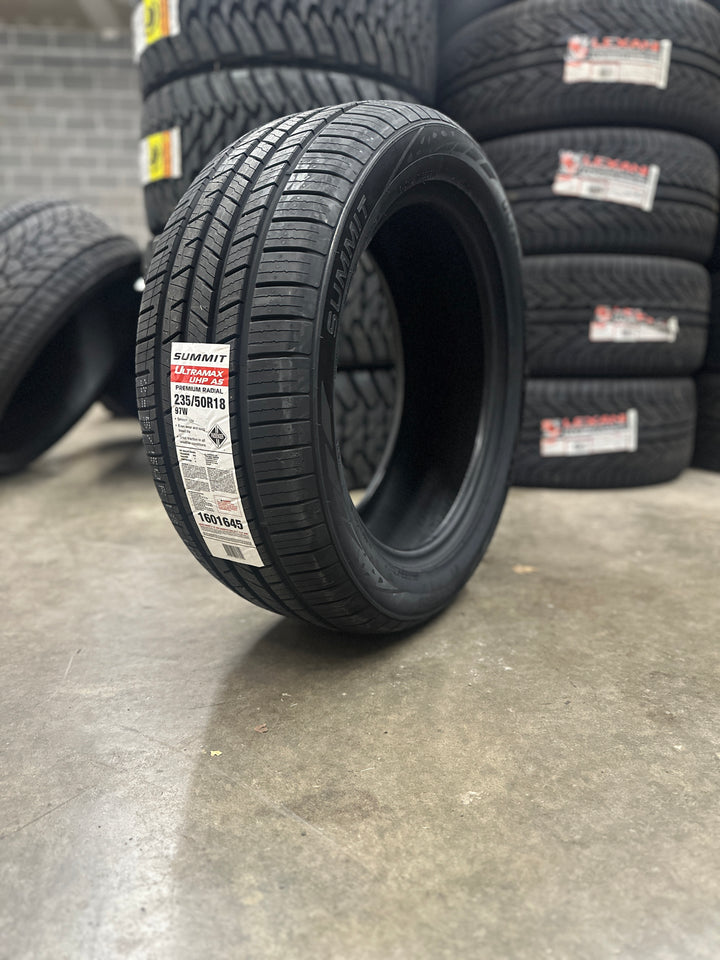 235/50R18 Summit Ultramax