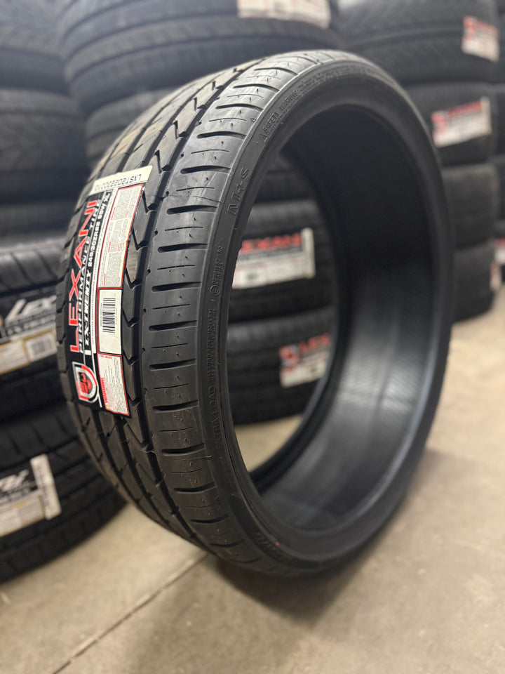 245/30ZR22 Lexani-LX-Twenty