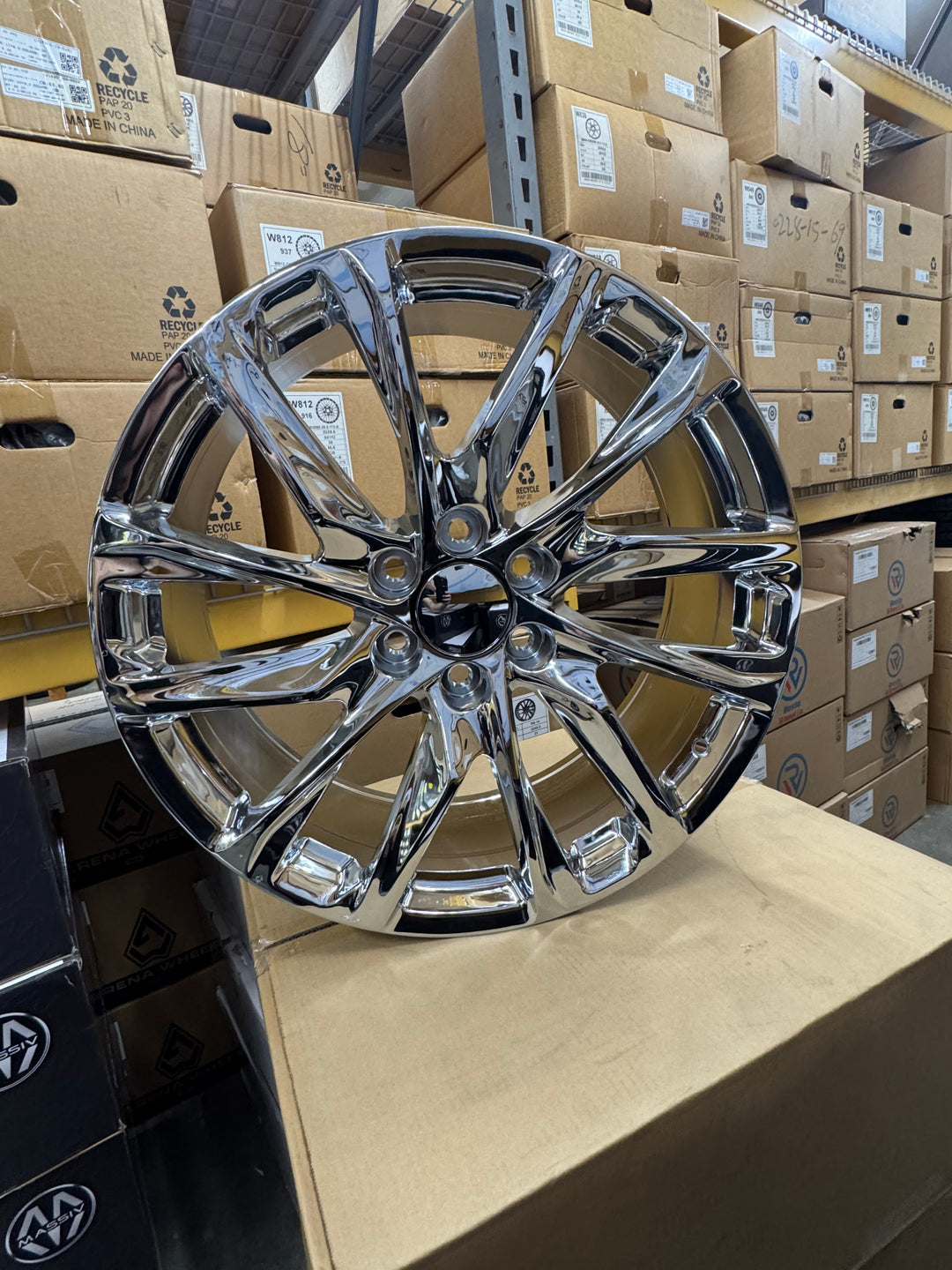 20" 22” 24” 26” GM 205 / 390 Style Rep Wheels IN CHROME 6X139.7 6x5.5 FITS CADILLAC ESCALADE DENALI YUKON CHEVY SILVERADO TAHOE SUBURBAN INFINITY QX80 DODGE RAM 1500 JEEP WAGONEER NISSAN TITAN