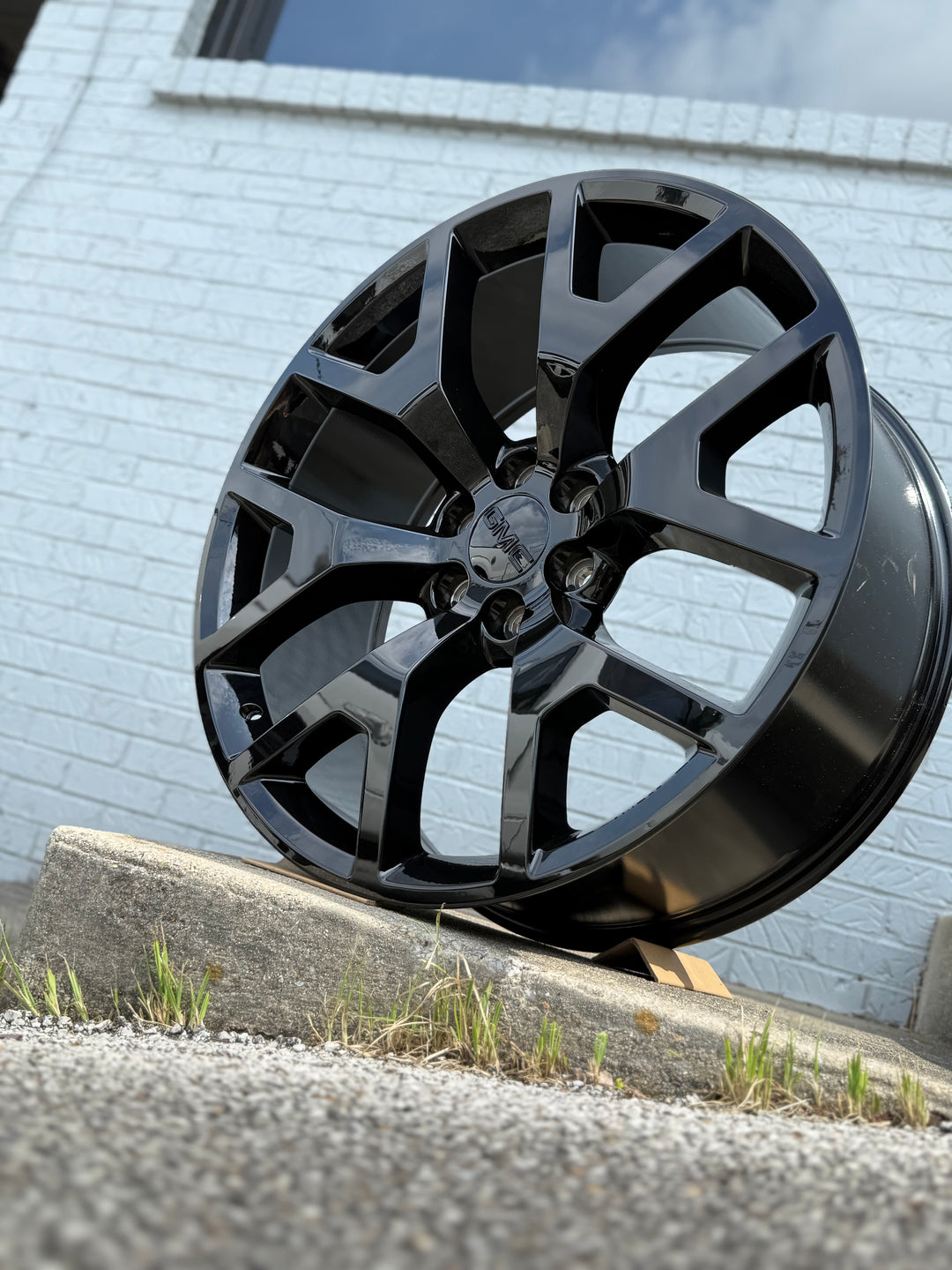 24" Black GM11 Snowflake REPS 6X139.7 6x5.5 FITS CADILLAC ESCALADE DENALI YUKON CHEVY SILVERADO TAHOE SUBURBAN INFINITY QX80 DODGE RAM 1500 JEEP WAGONEER NISSAN TITAN