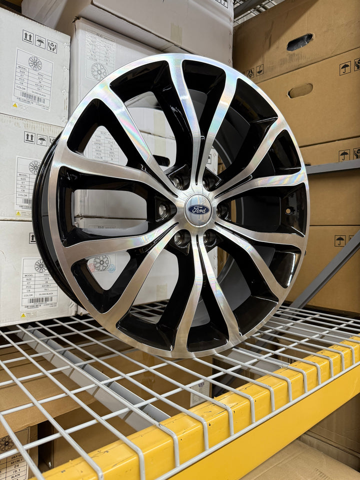 22" Ford F150, Expedition and Lincoln FD05 Platinum Style Rep Wheels in Gloss Black & Machine