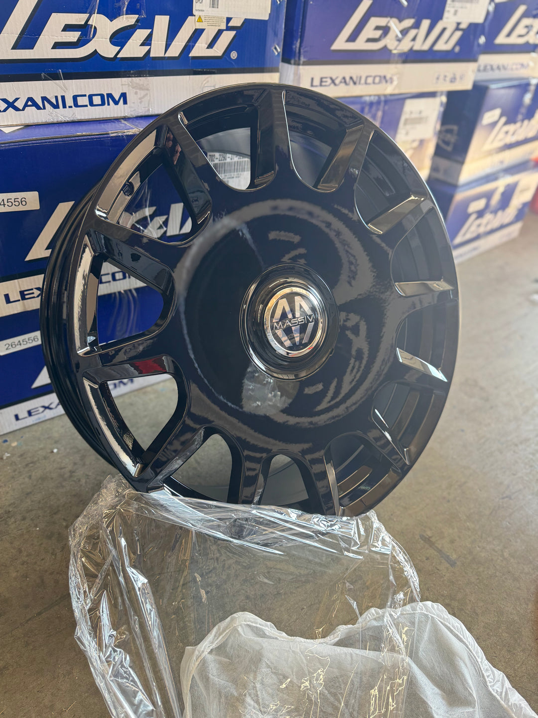 24" Massiv 927 WHEELS GLOSS BLACK 5x115 5x120 FOR DODGE CHARGER CHALLENGER 392 CHRYSLER 300 SRT8 CHEVY CAMARO ROVER RANGE ROVER HSE SPORT LEXUS LS BMW X5 X6