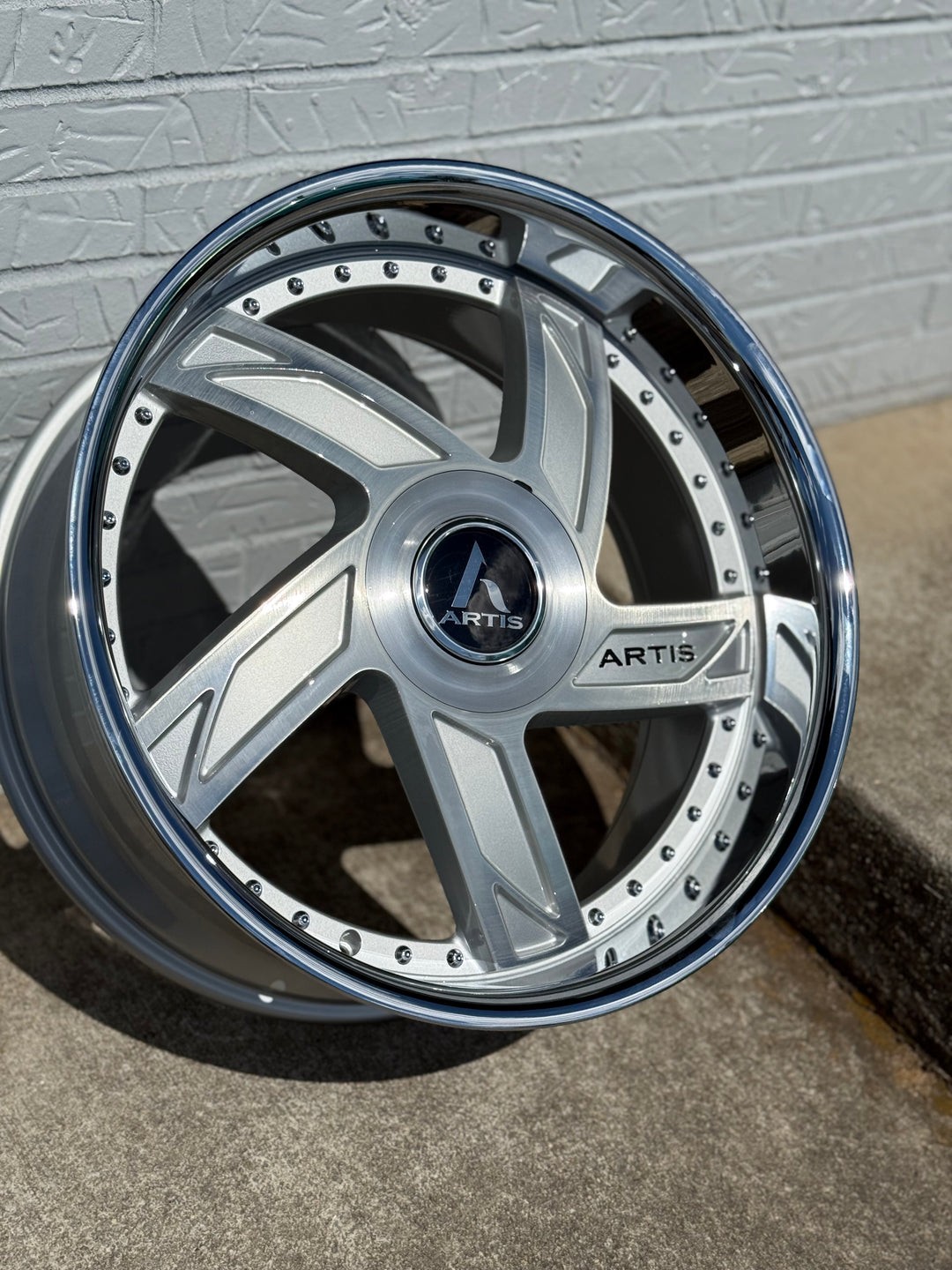 22” ARTIS VESTAVIA BRUSHED CROME LIP DAUL DRILLED (5X120 5x127) STAGGERED FOR GMC YUKON CHEVY SUBURBAN SIERRA 1500 C10 TAHOE BOX DONK CAPRICE IMPALA CAMARO CHEVELLE  CUTLASS MONTE CARLO