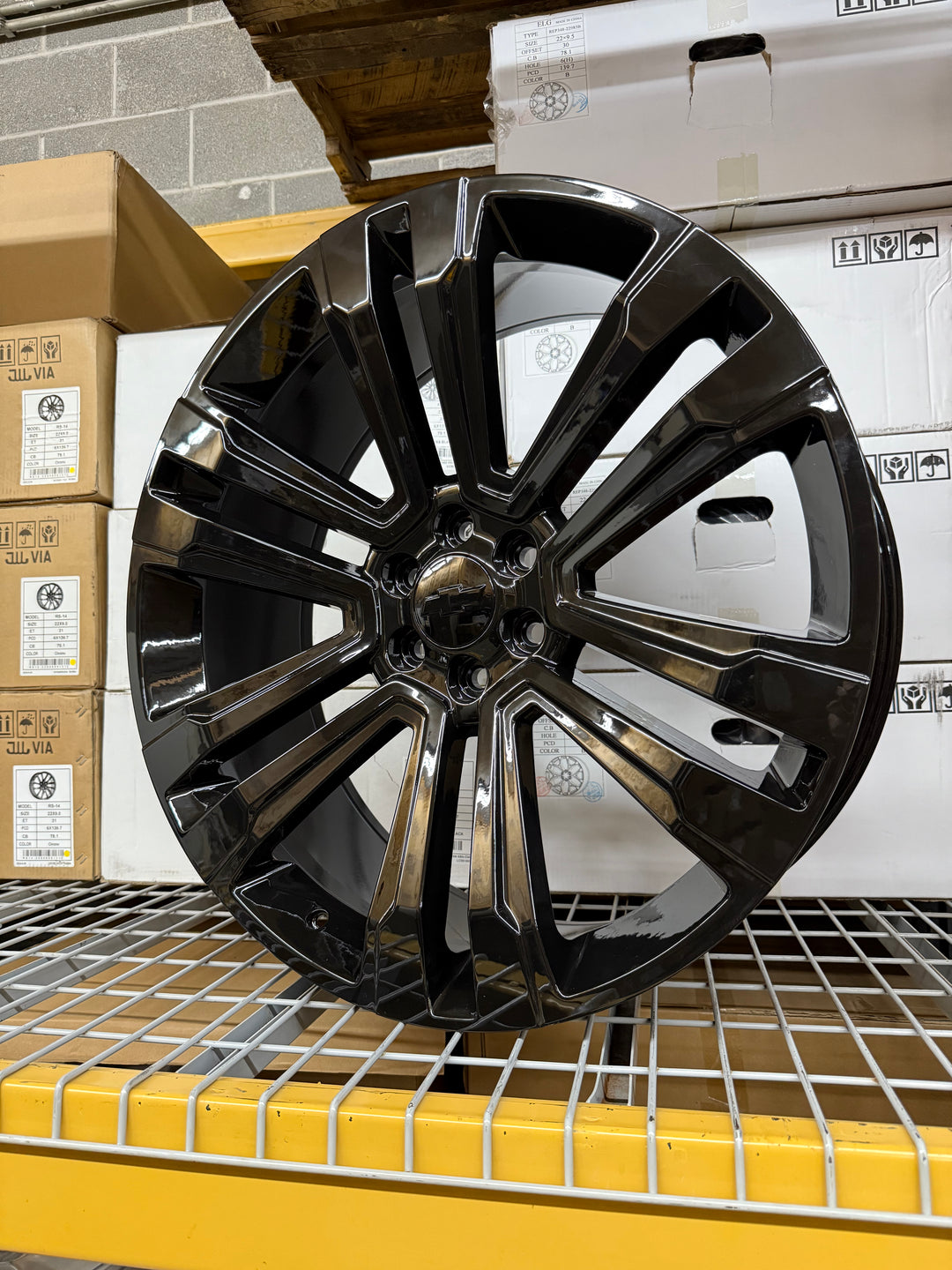 26" GLOSS BLACK GM07 6X139.7 6x5.5 FITS CADILLAC ESCALADE DENALI YUKON CHEVY SILVERADO TAHOE SUBURBAN INFINITY QX80 DODGE RAM 1500 JEEP WAGONEER NISSAN TITAN