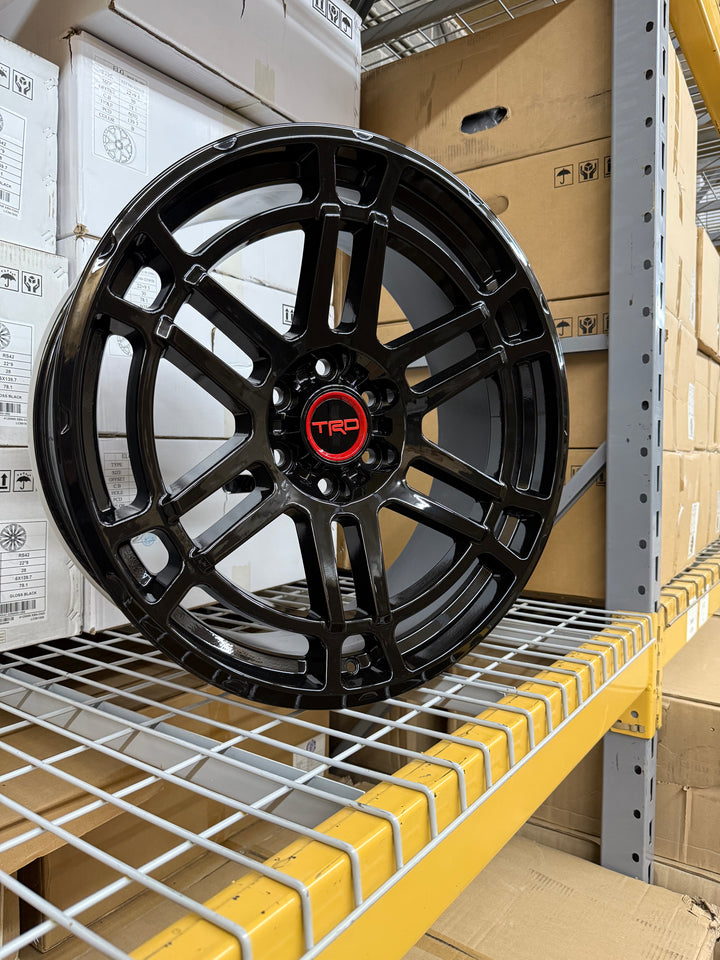 22" Toyota 6 lug W216 Style Tacoma, Tundra wheels