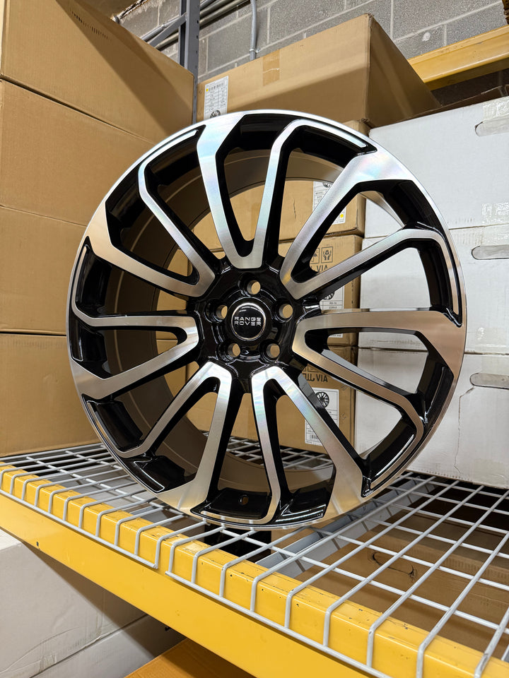 Range Rover W795 Style Wheels in black and machine