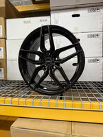18" 5x114.3 Versus Vs7371 BLACK