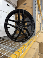 18" 5x114.3 Versus Vs7371 BLACK