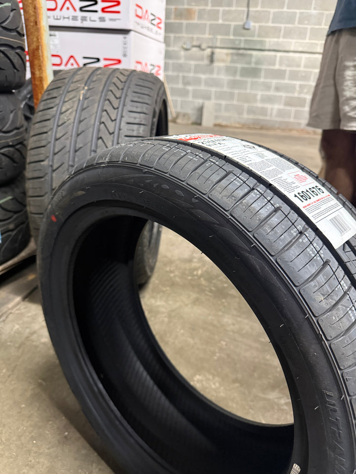 215/45R17 SUMMIT ULTRAMAX AS