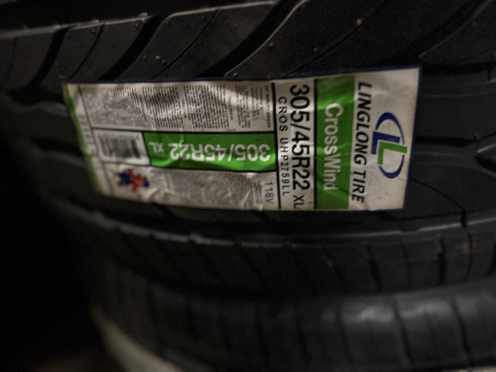 305/45R22 CrossWind