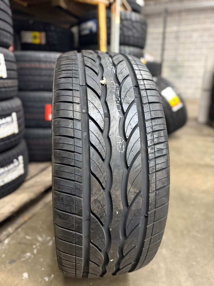 305/45R22 CrossWind