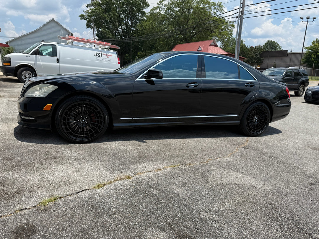 20" Mercedes Benz W040 Style Wheels in Gloss Black