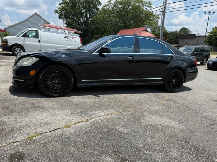 20" Mercedes Benz W040 Style Wheels in Gloss Black