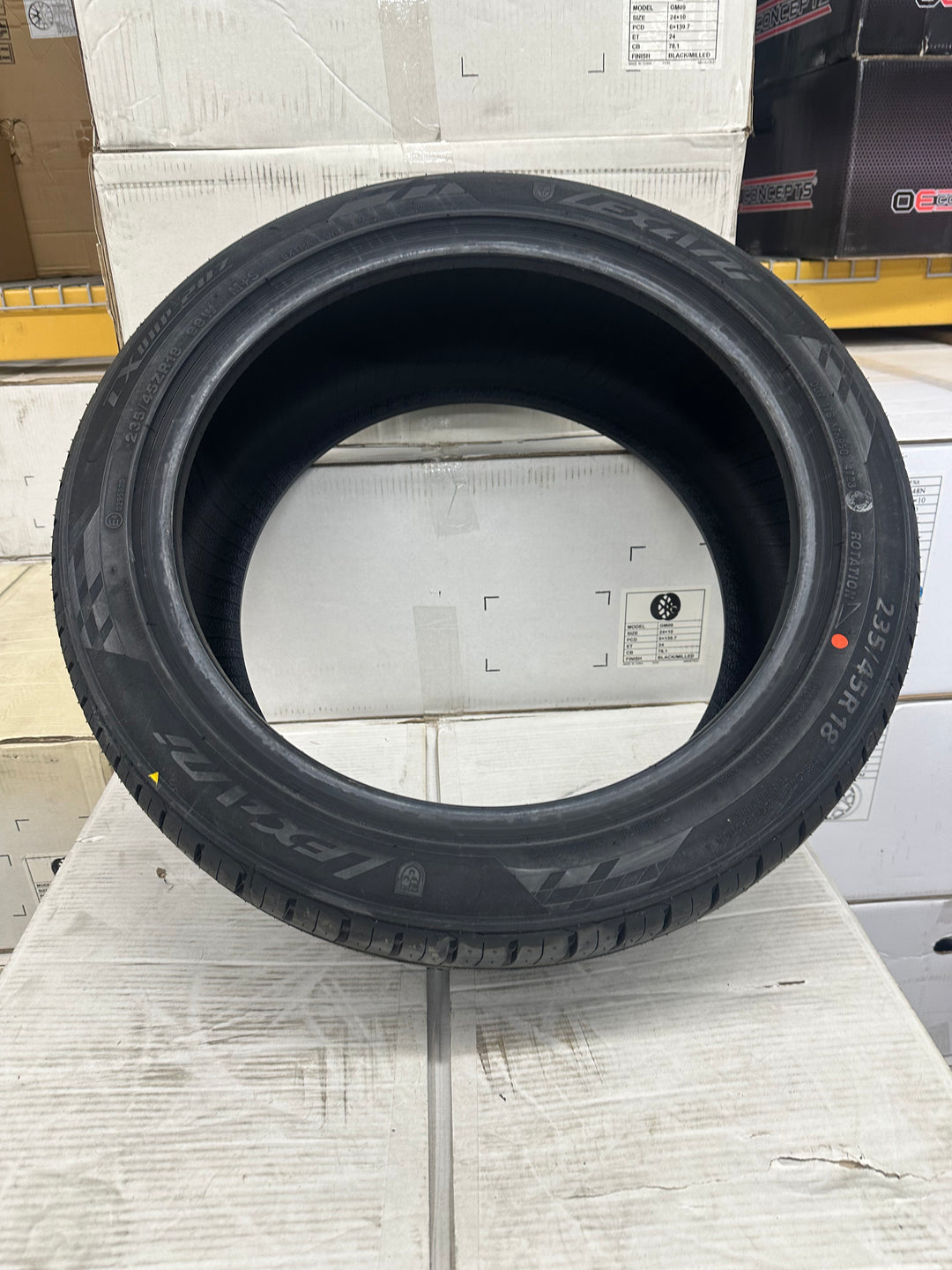 235/45R18 Lexani LXUHP-207