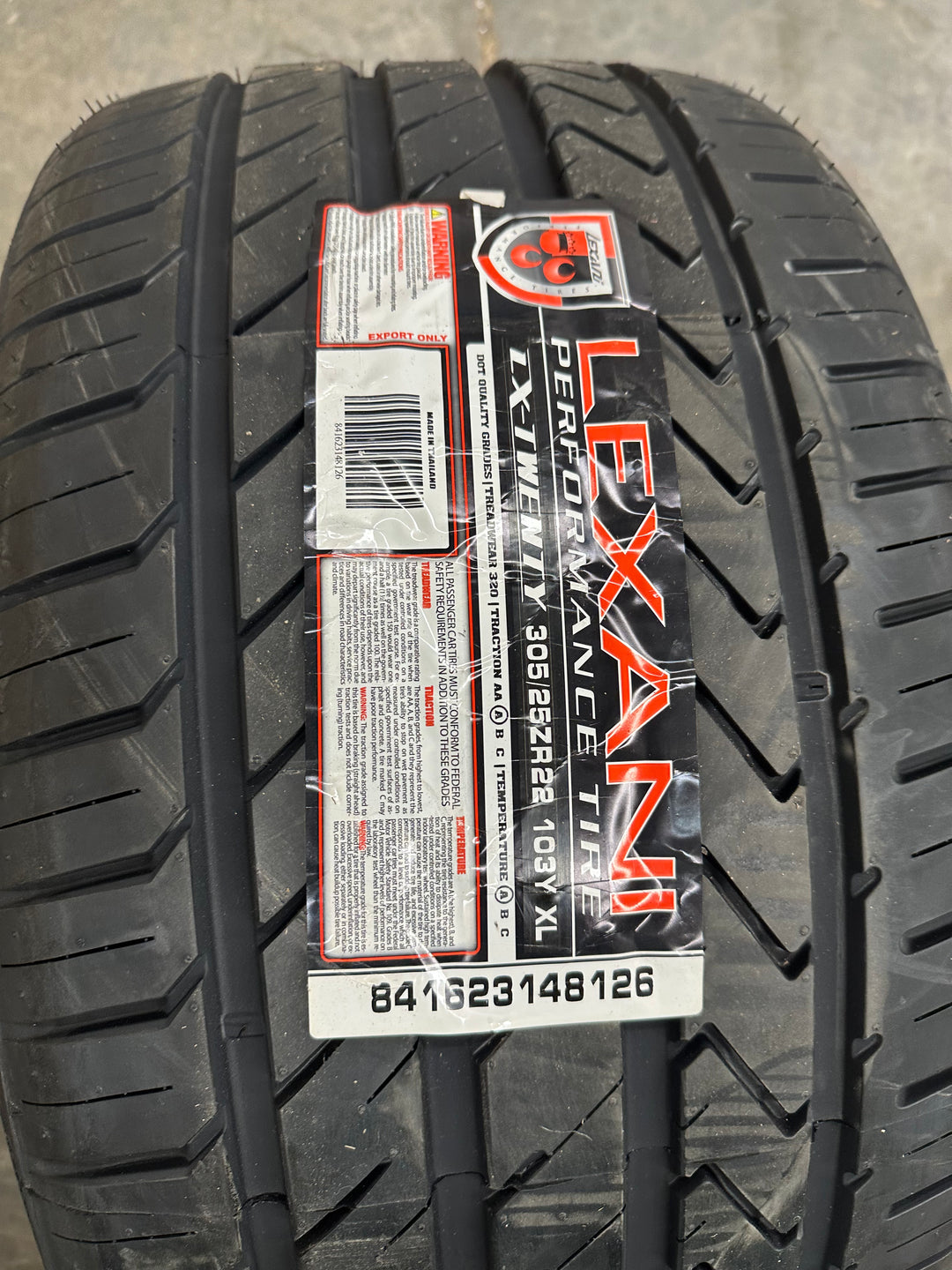 305/25ZR22 LEXANI LX-twenty