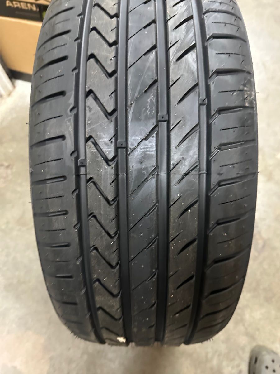 235/30ZR22 Lexani-LX-Twenty – Modern-Wheel