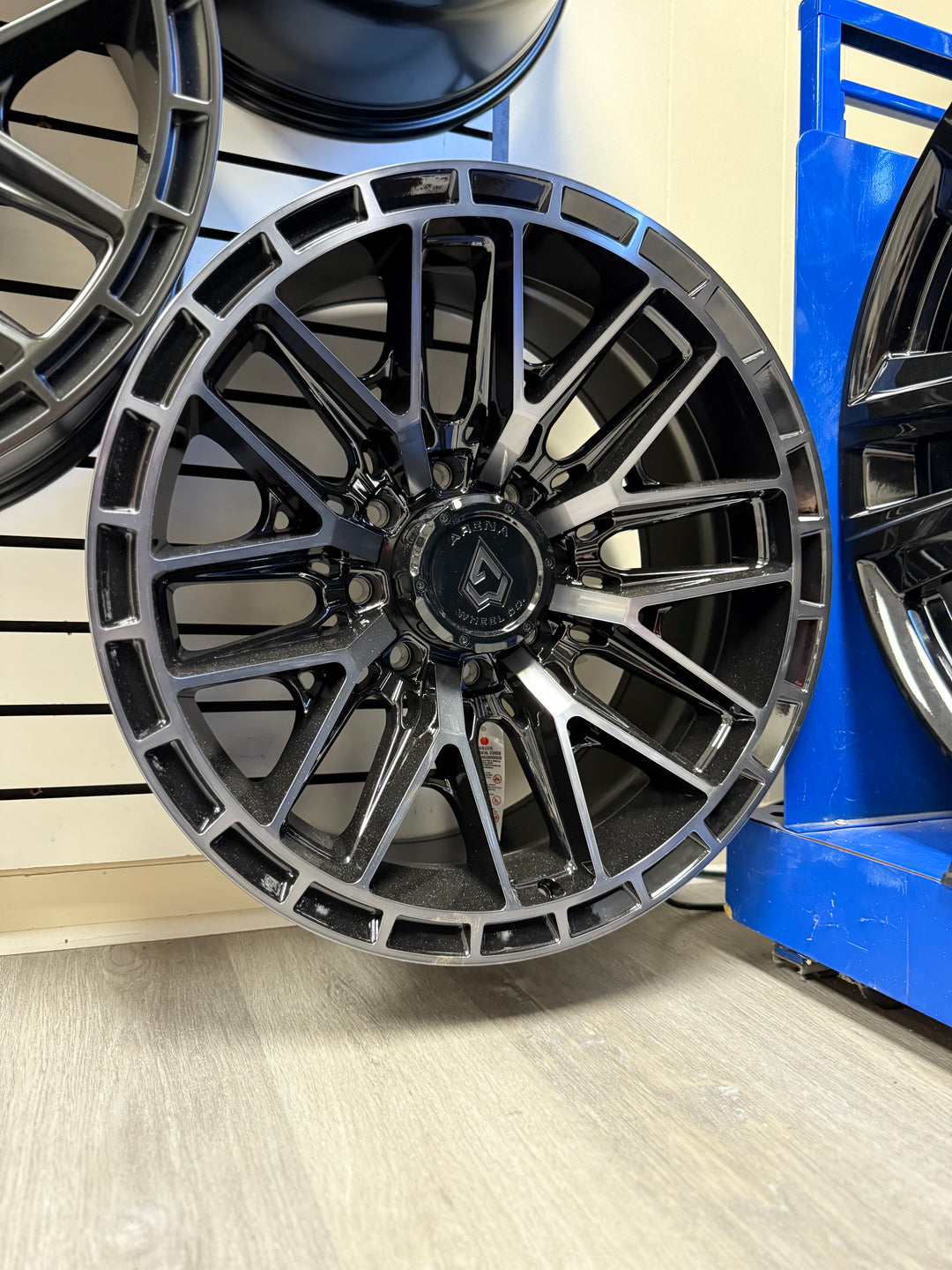 22" ARENA BATTLE A114 BLACK DUAL DRILLED FOR CHEVY COLORADO D-MAX S10 SILVERADO TAHOE SUBURBAN FORD BRONCO RANGER GMC CANYON YUKON NISSAN TITAN TOYOTA 4RUNNER FJ CRUISER  TACOMA TUNDRA CHEVY SILVERADO 2500 2500HD 3500HD GMC SIERRA 2500HD SIERRA 3500HD