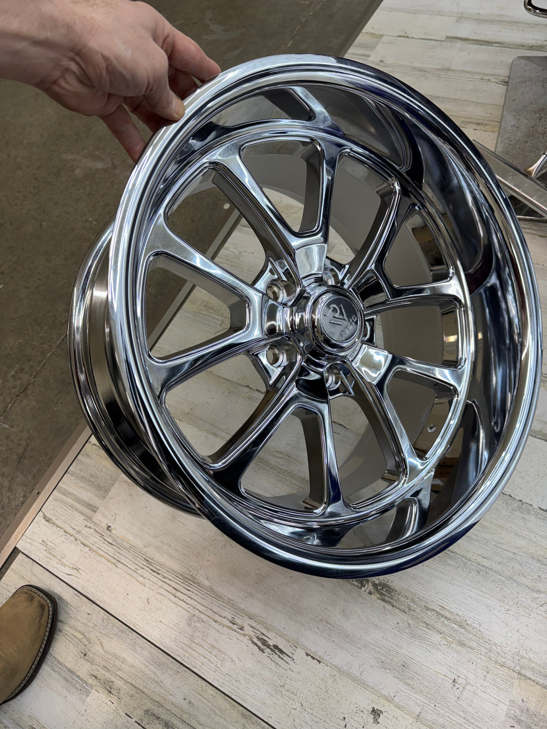 18" Resto Laguna R101 Chrome(5x4.75 5x120) FITS 1960s & 1980s IMPALA 1960s to 1980s CAMARO CHEVELLE CUTLASS MONTE CARLO Chevy S10 BLAZER