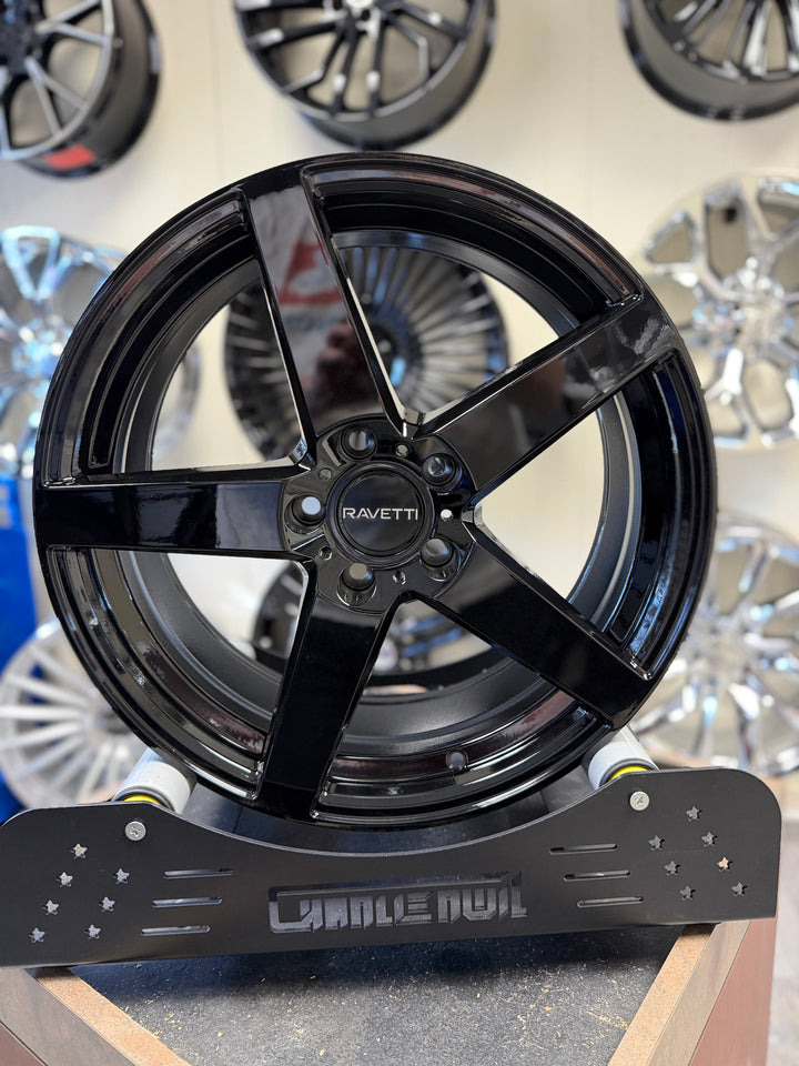 18" RAVETTI M13 GLOSS BLACK WILL FIT FORD MUSTANG MOST HONDA LEXUS KIA NEWER MALINU