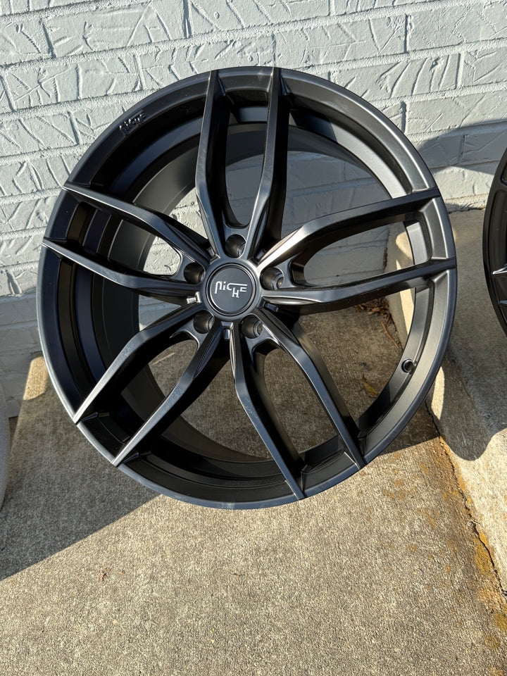 PROMO PACKAGE 20" Niche Matte Black VOSSO 5X114.3 5x114.3 FOR LEXUS ES GS  RX300 HUNDI FORD MUSTANG EXPLORER INFINITY G35 G37 TESLA MODLE 3 MODLE Y KIA K5 STINGER TOYOTA CAMRY AVALON NISSAN ALTIMA MAXIMA 2016^ Chevy MALIBU 2000-2013 IMPALA & MONTECARLO