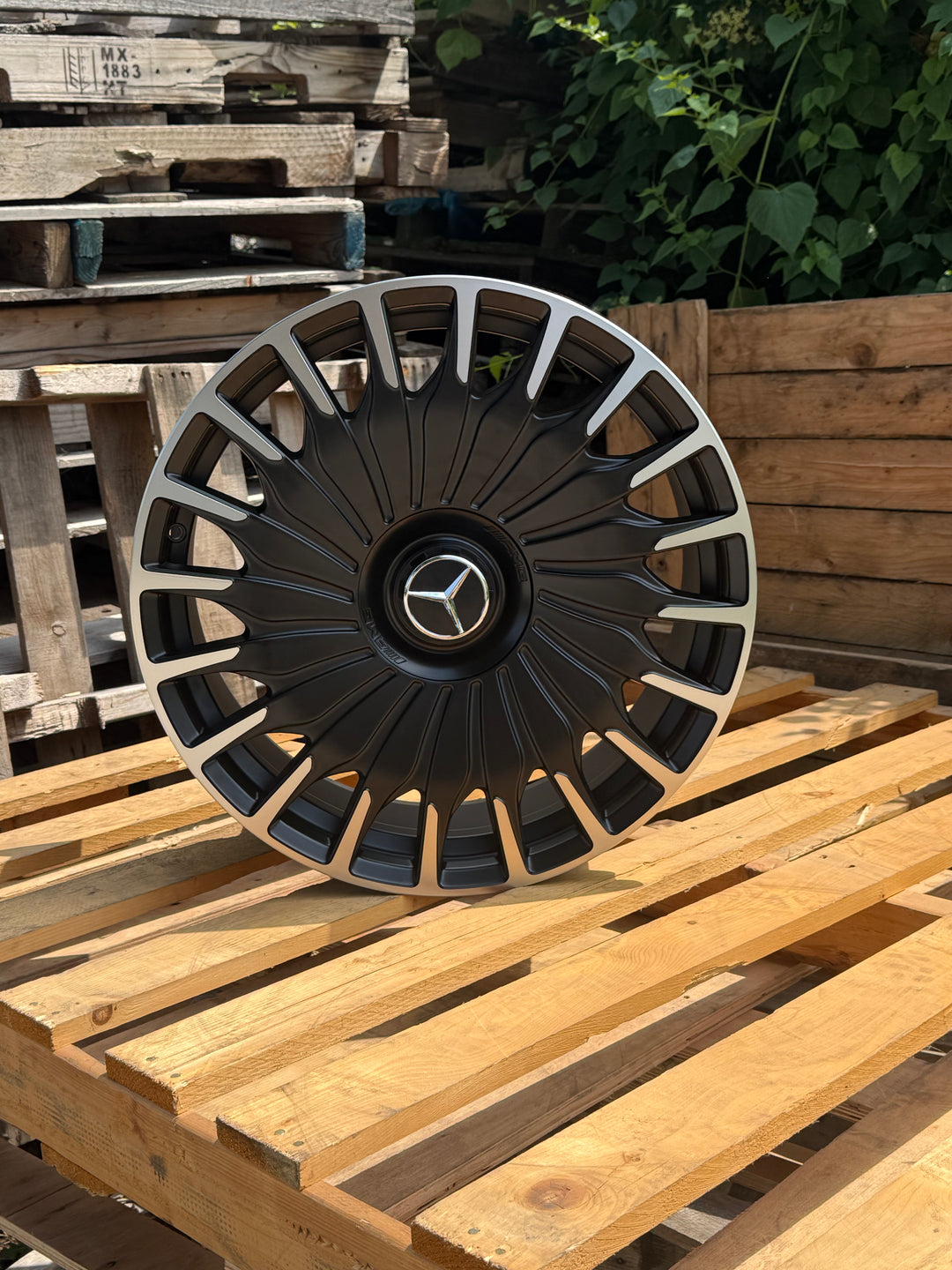20" Mercedes Benz W830 5x112 Black with machined accents Fits E E350 E500 CLS, 4MATIC S550 S560 S580 GLA GLC GLE EQB EQS