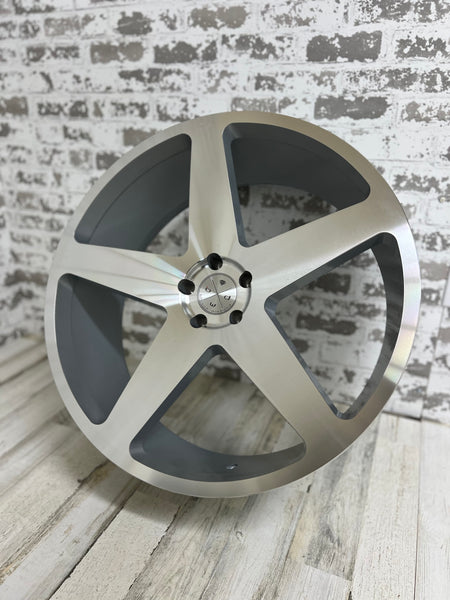 24" Black diamond BD15 Silver Machine