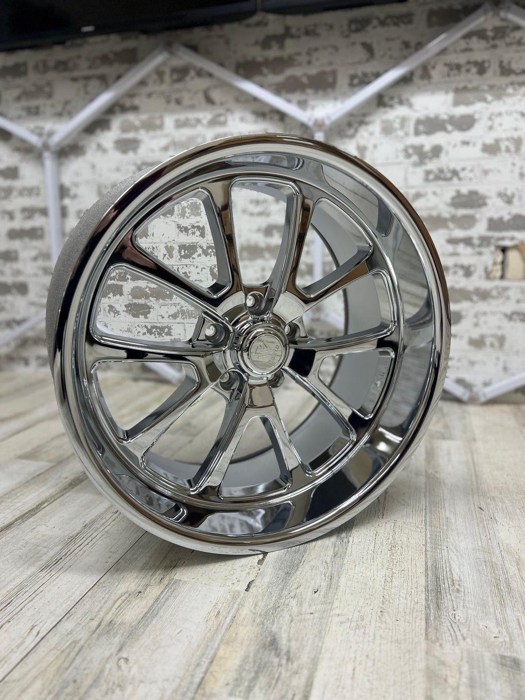 18" Resto Laguna R101 Chrome(5x4.75 5x120) FITS 1960s & 1980s IMPALA 1960s to 1980s CAMARO CHEVELLE CUTLASS MONTE CARLO Chevy S10 BLAZER