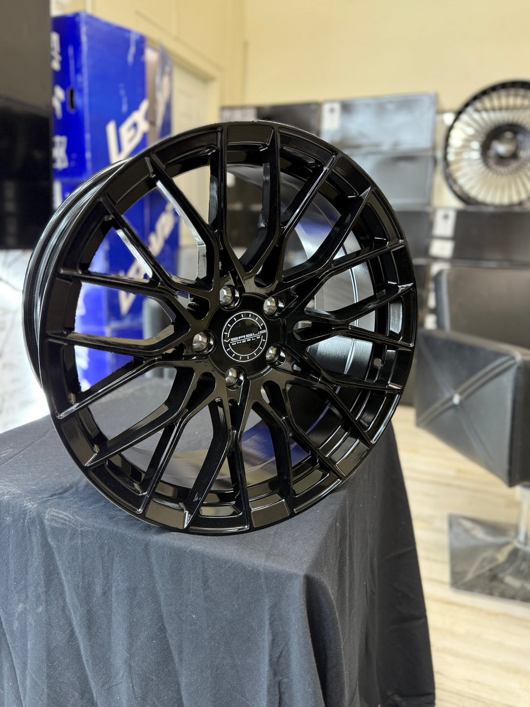 18" 5x114.3 Versus Vs442 - Black - fits most Honda, Nissan , Toyota, Hyundai, Kia, Lexus, mustang , newer Malibu