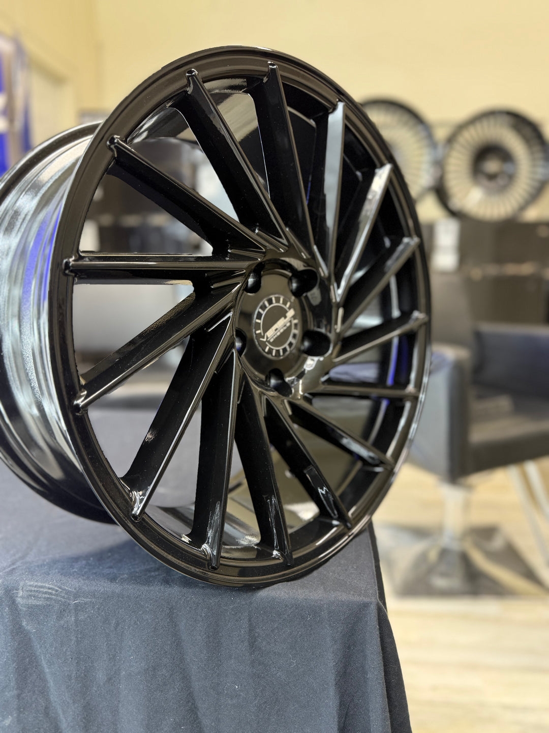 18" 5x114.3 Versus VS32 BLACK FOR TOYOTA CAMRY AVALON LEXUS ES GS IS300 IS350 LS400 RX300 GENESIS G70 G80 G90 INFINITY G5 G37