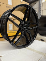 20" 5x114.3 Versus VS7371 GLOSS BLACK