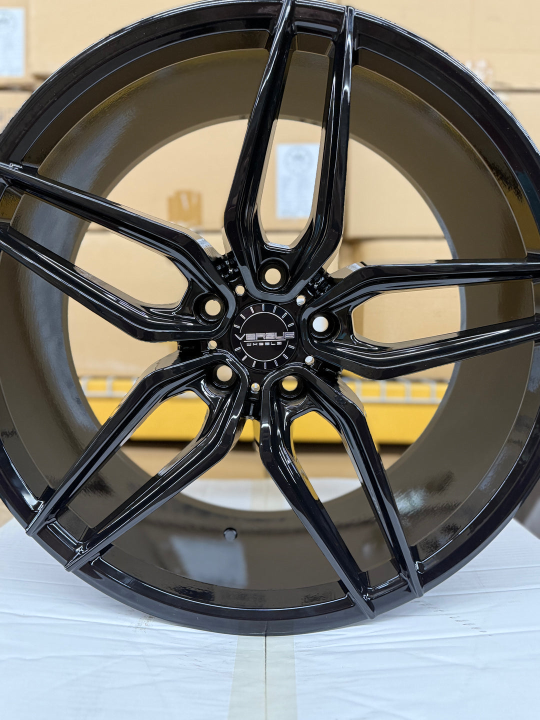 20" 5X114.3 VERSUS VS7371  GLOSS BLACK FOR HONDA ACCORD CIVIC TOYOTA CAMRY PRIUS RAV4 Lexus LS FORD EDGE FUSION MUSTANG ESCAPE EXPLORER KIA K3 K5 K7 K8 SOUL NISSAN ALTIMA ROGUE MAXIMA