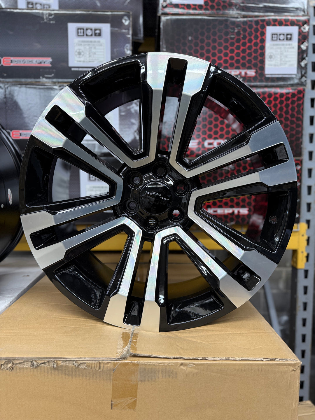 24" GM07 REP GLOSS BLACK & MACHINE 6X139.7 6x5.5 FITS CADILLAC ESCALADE DENALI YUKON CHEVY SILVERADO TAHOE SUBURBAN INFINITY QX80 DODGE RAM 1500 JEEP WAGONEER NISSAN TITAN