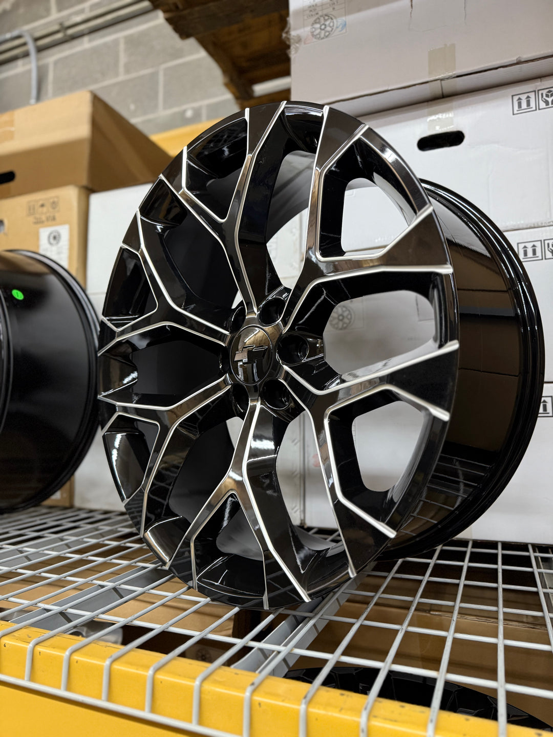 24” 26” 28" 30" Snowflake Reps GLOSS BLACK & MILLED ,GM09 6X139.7 6x5.5 FITS CADILLAC ESCALADE DENALI YUKON CHEVY SILVERADO TAHOE SUBURBAN INFINITY QX80 DODGE RAM 1500 JEEP WAGONEER NISSAN TITAN