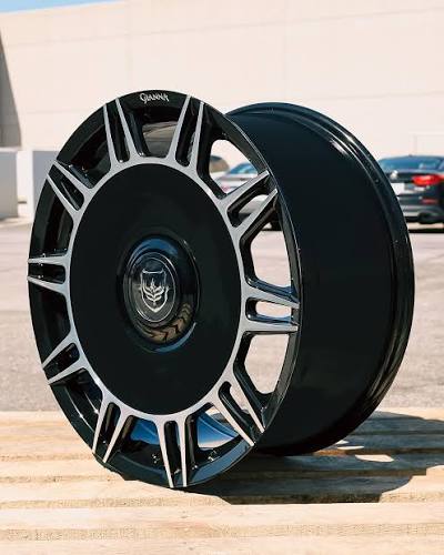 20" Gianna Mercedes Benz wheels Staggered in black and machine with XL caps - S550, S580, E Class, CLS, SL