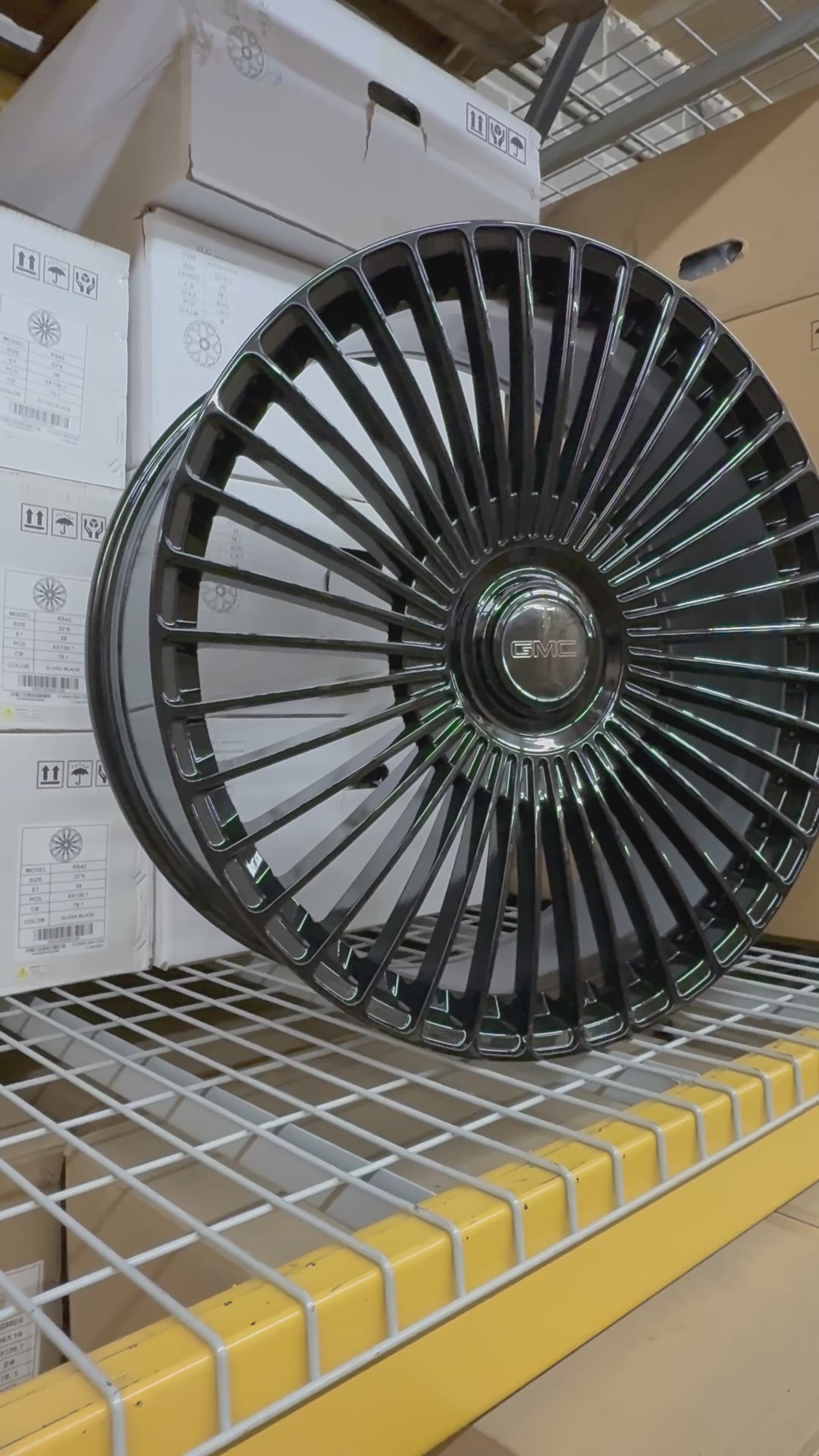 26" SLNG1 Gloss Black 6x135/6x139.7 XL Floating cap, choice logo. 6x135 6X139.7 6x5.5 FITS CADILLAC ESCALADE DENALI YUKON CHEVY SILVERADO TAHOE SUBURBAN INFINITY QX80 DODGE RAM 1500 JEEP WAGONEER NISSAN TITAN FORD F150 EXPEDITION RANGER LINCOLN NAVIGATOR