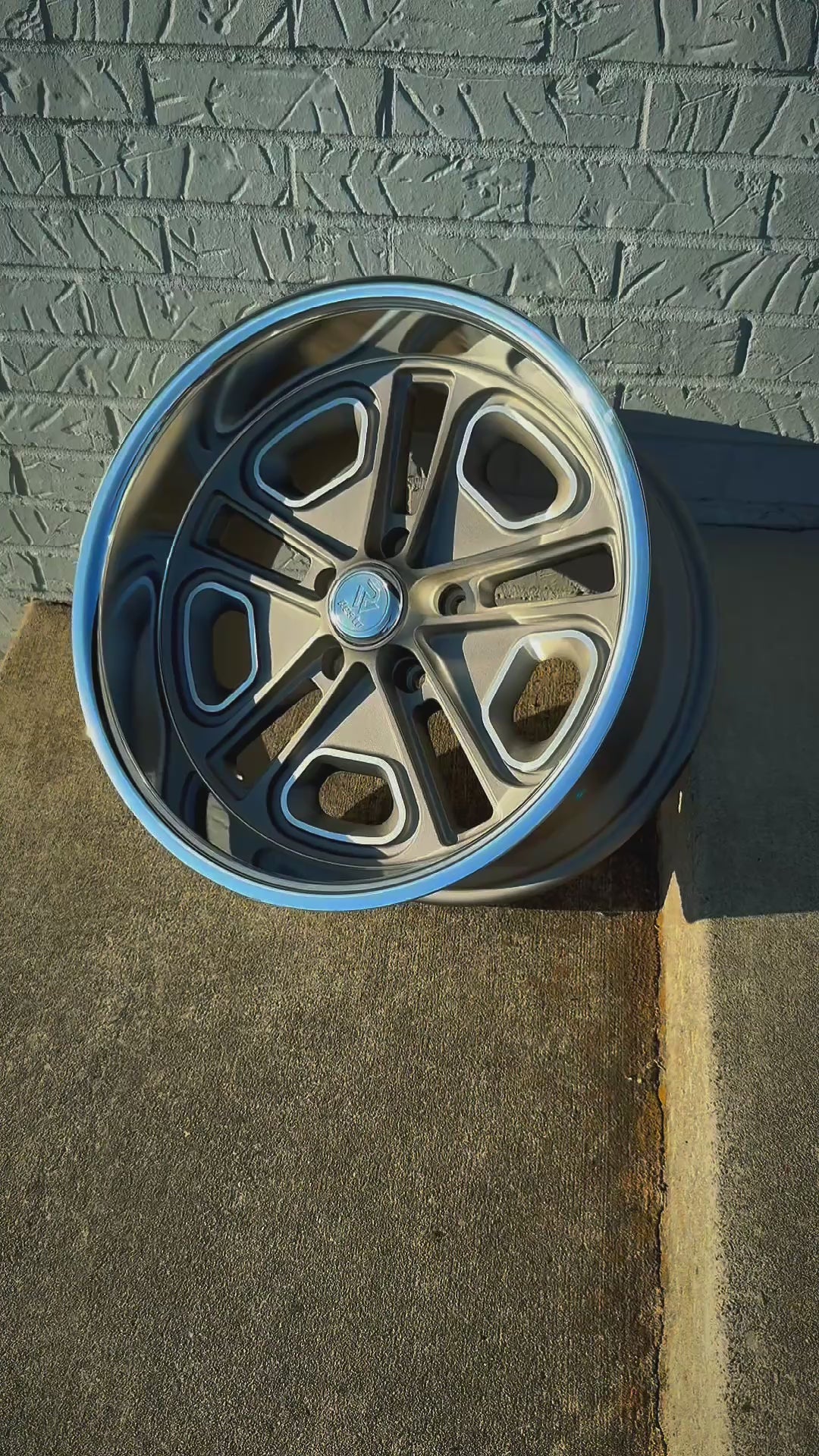 17” RESTO WHEEL DELRAY R102 Texture Gun Metal Center Milled Window W/ Diamond Cut Lip (5x114.3 5x4.5) FITS 70s CHARGER CHALLENGER Ford MUSTANG RANGER COUGAR